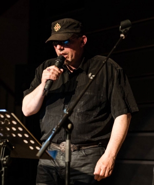 &copy; John Sellekaers